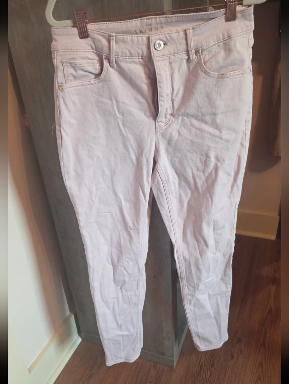 White House Black Market Pastel Pink Cropped Skinny Ankle Jeans Feminine Girly